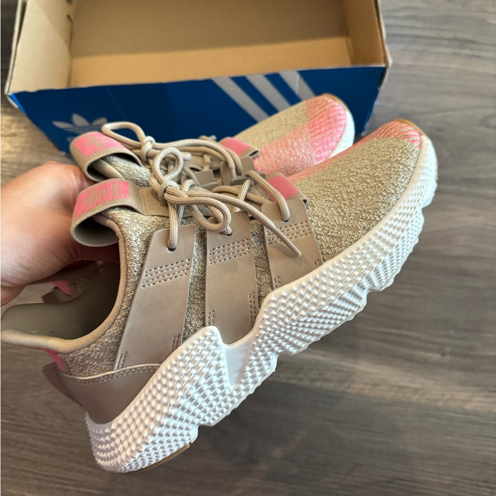 Adidas Girl Athletic Shoes, Size 6.5 Youth